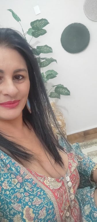 Massagens terapêutica e orgástica Massagem sensual em