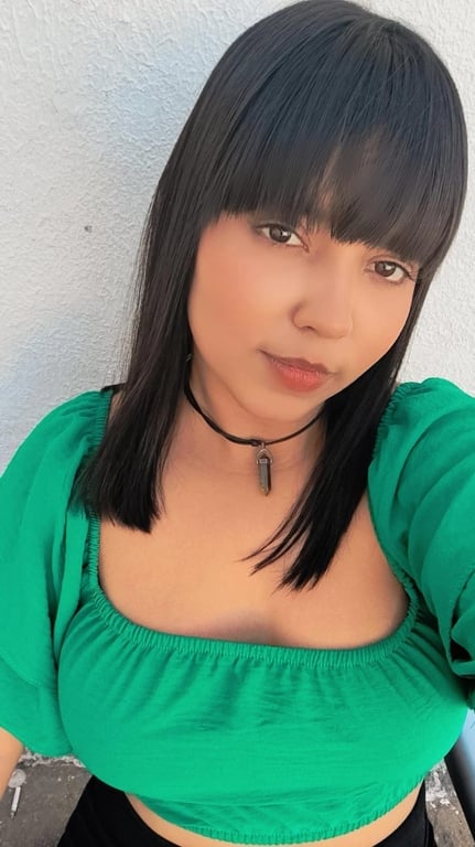 Tainá - Massoterapeuta Relaxante e Sensual Massagem sensual em