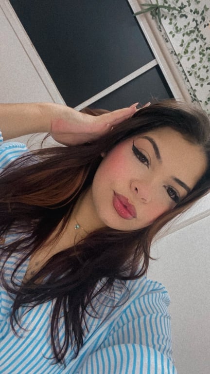 Massagista linda e simpática Massagem sensual em