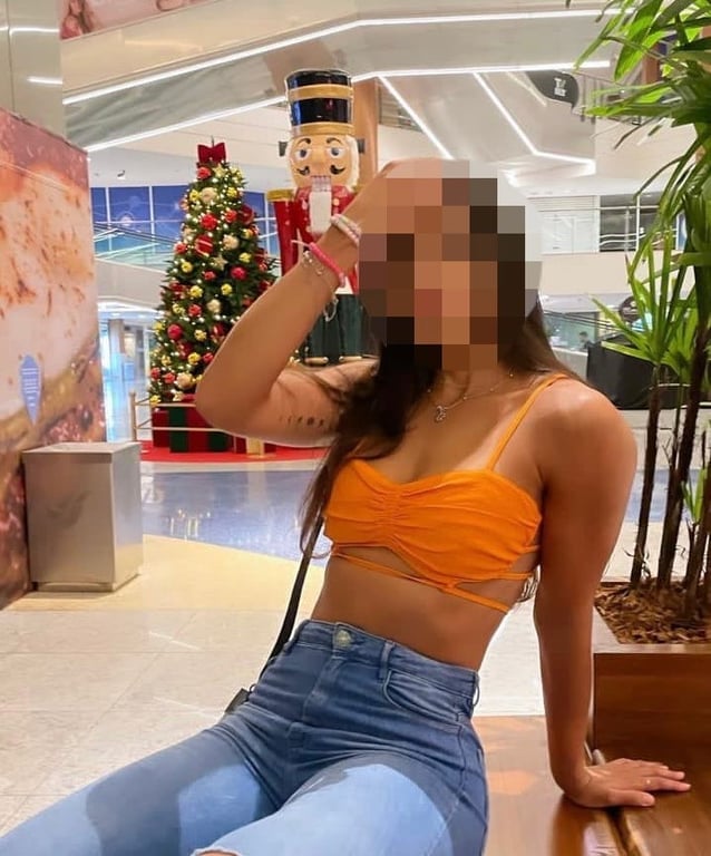 Rebeca Dias Massagem