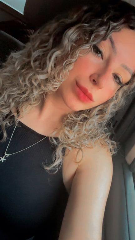 Alice Ferraz venha para meu mundo das massagens.