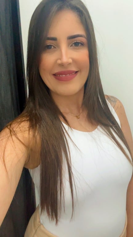 Karina - Massagem terapêutica e sensual Massagem sensual