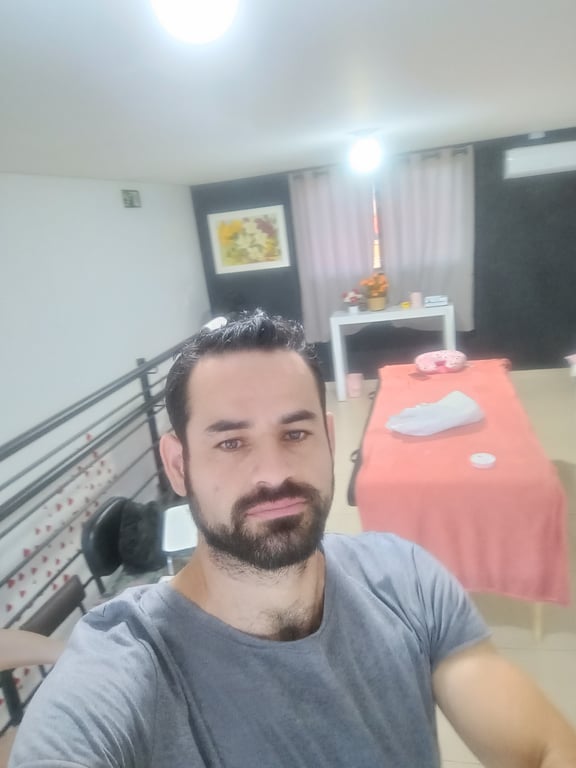Massagem tântrica sensual, relaxante, drenagem. 