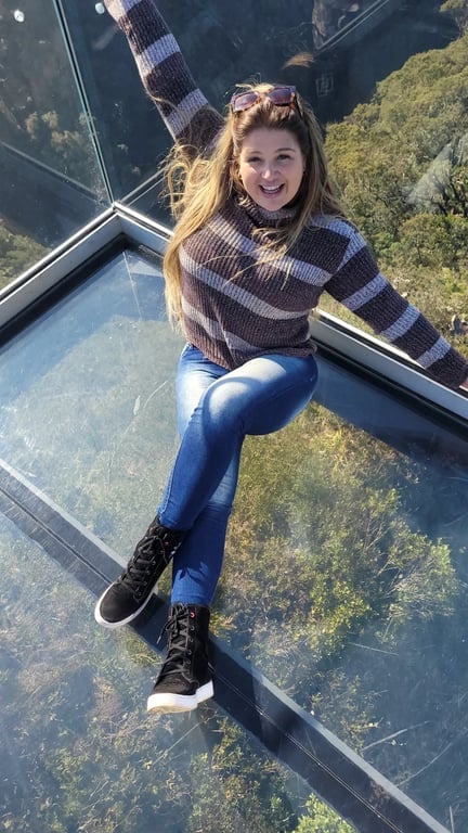  JAKI TERAPEUTA TÂNTRICA NURU Massagista