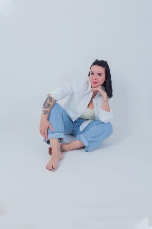 Alice Varisi - Massagem Tântrica Uberlândia Massagem sensual