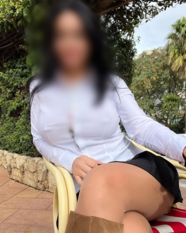 Sabrina massagista especialista em Nuru e relaxante 