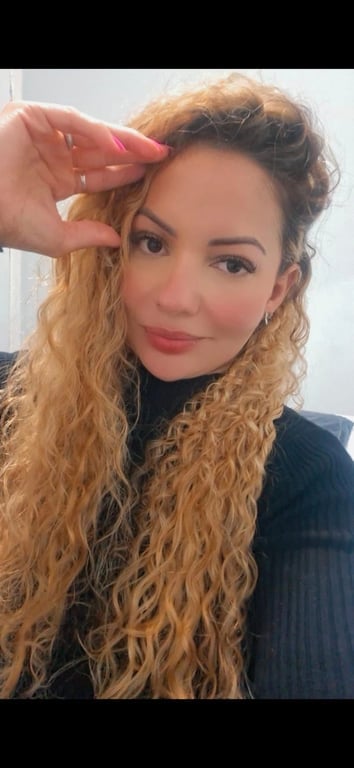 Gaby massagem tântrica,sensual e depilação 