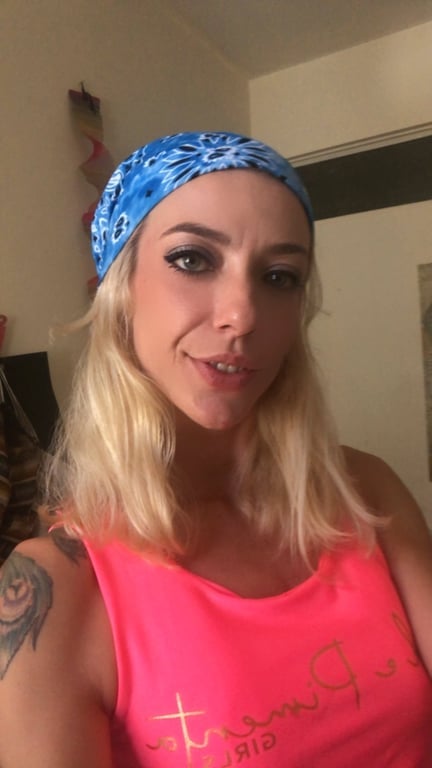 Natasha Montenegro Massagista com Local Massagem