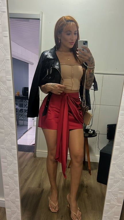 Mayra, massagem corporal e sensual.