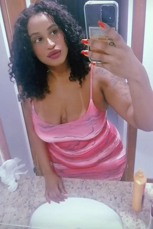 MANUELA SANTOS Massagem sensual em