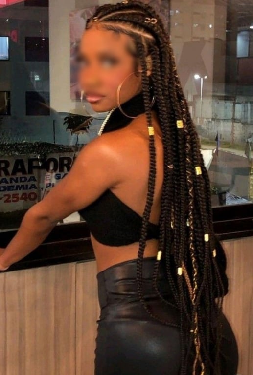 Gaby (pretinha) Massagem nuru em