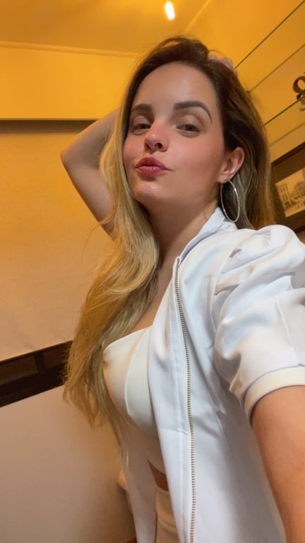 Ana Massoterapeuta - Uma experiência prazerosa e revigorante Massagem sensual em