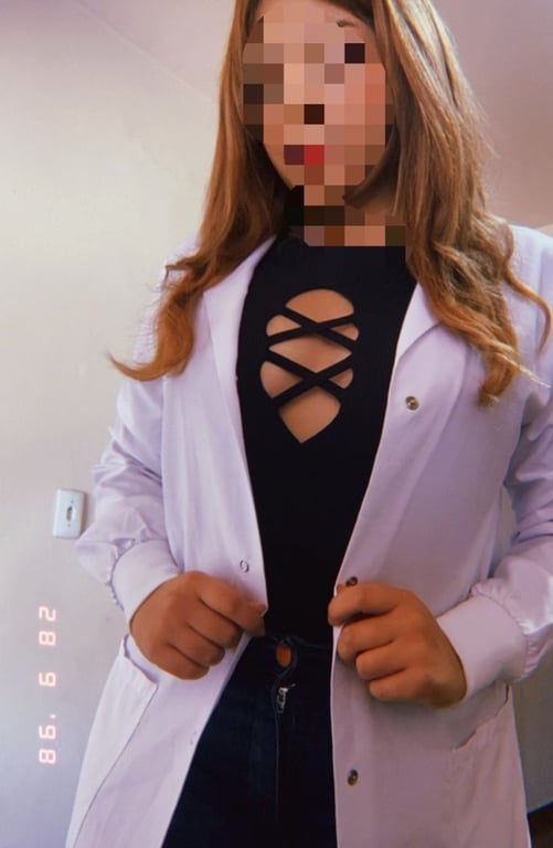 Olá queridos me chamo mia, quero te convidar a vim relaxar comigo. Massagem em