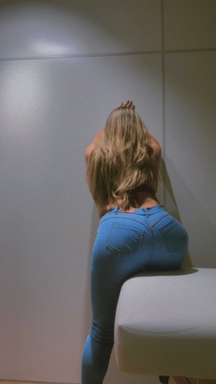Thais - Massoterapeuta e Depiladora Masculina Massagem nuru em