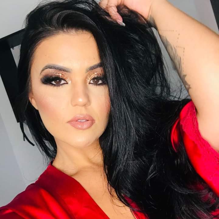 Especialista em Nuru e relaxante Massagista em