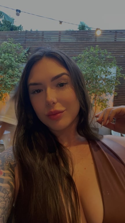 AMANDA - Exclusiva para você que sabe o que quer. Massagem nuru em