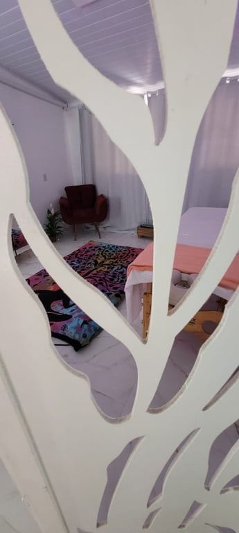 Massagem profissional e terapias integrativas Massagem tântrica em