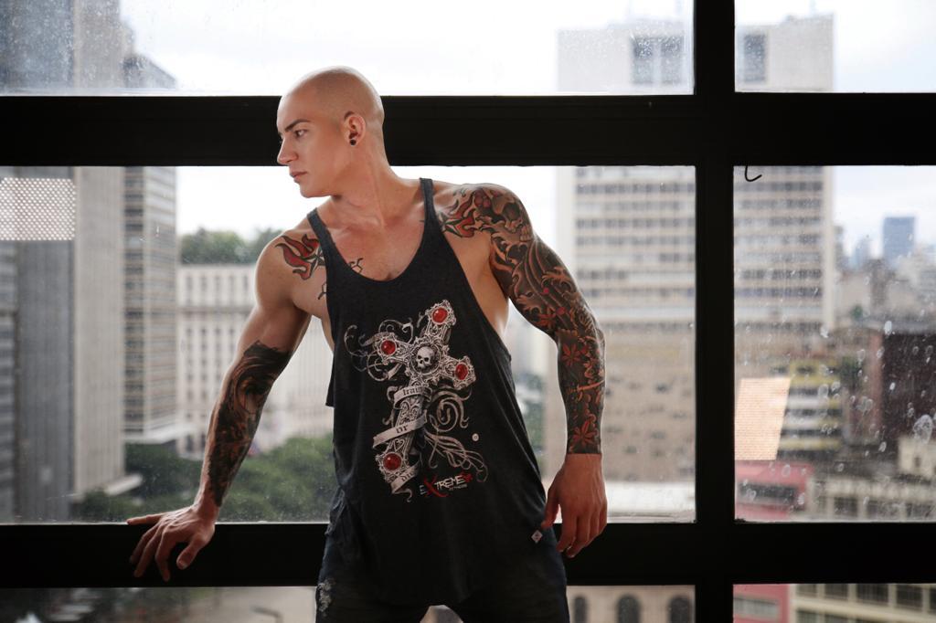 Terapeuta Julian Massagem nuru em