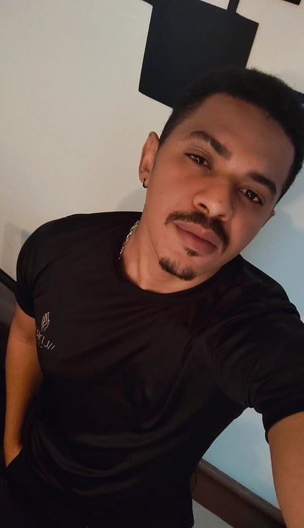 Everaldo Santos - Massoterapeuta e Terapeuta Tântrico