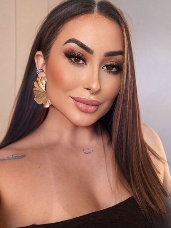 Maria Eduarda Massagem Sensual para ELES! 