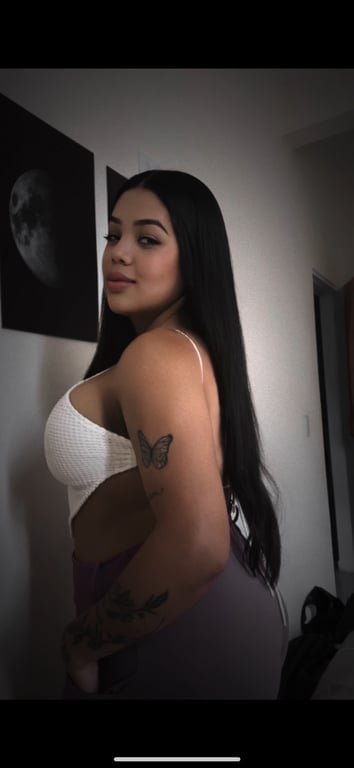Terapeuta Thay Massagem nuru
