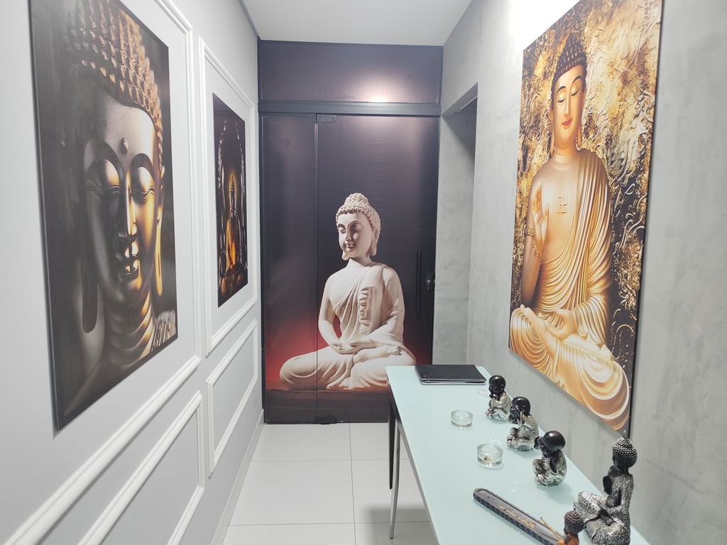 Massagem tântrica e massagem sensual nuru. Consultório Mandaguaçu 