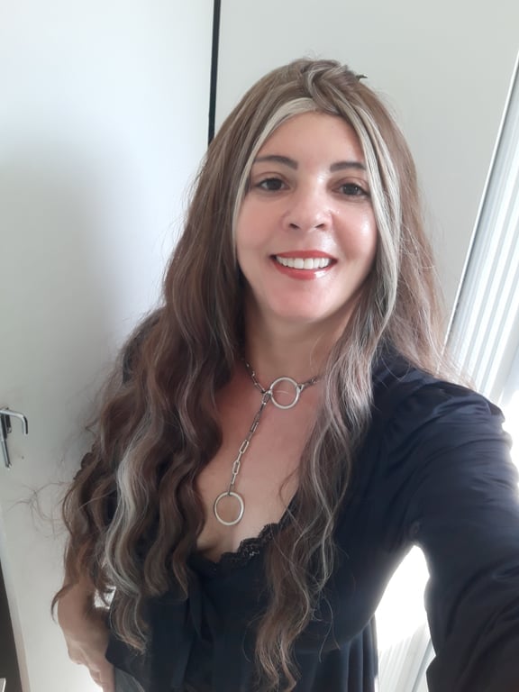 Ana - Terapeuta Trabalho com massagens Massagem em