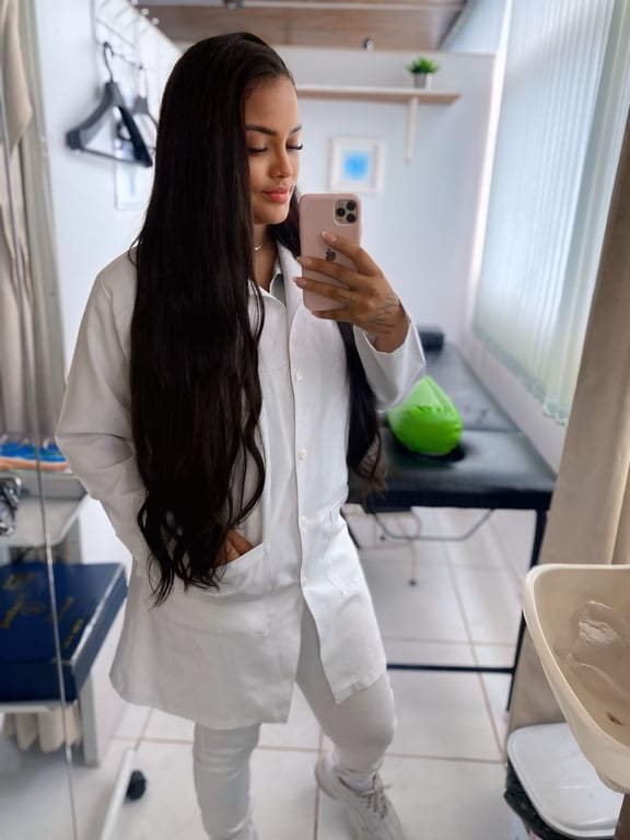 Yasmin Massoterapeuta - Massagem Tântrica Massagem