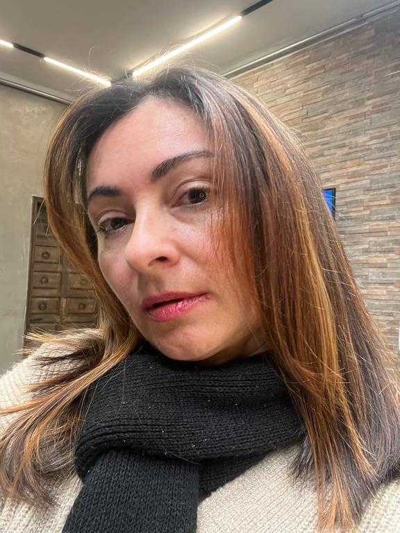 Jenna Terapeuta viver com massagem é viver melhor Massagista