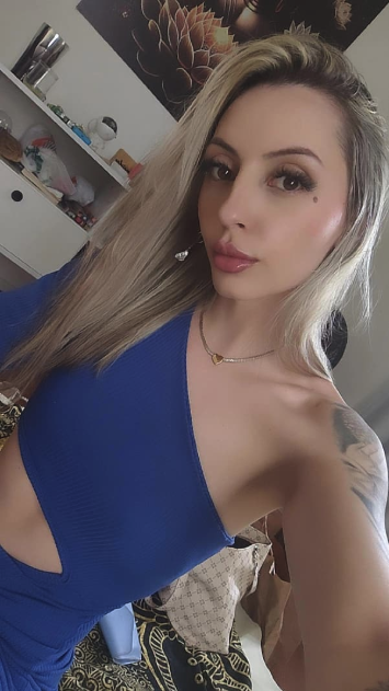 Terapeuta Latifa - Gentil, amada e delicada Massagista