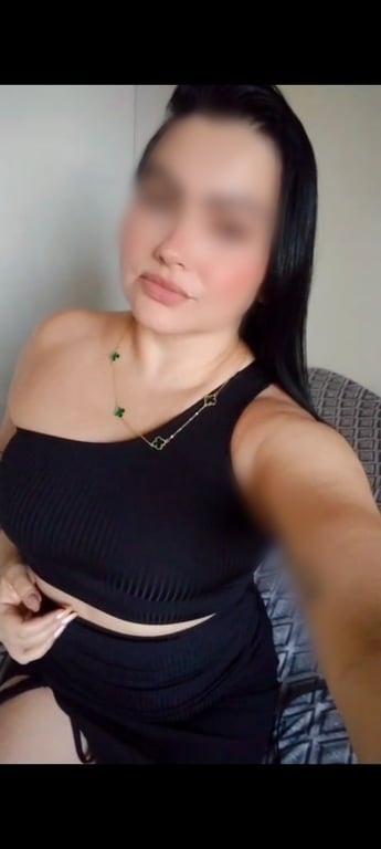 Giovanna Dantas, especialista em massagem Tântrica