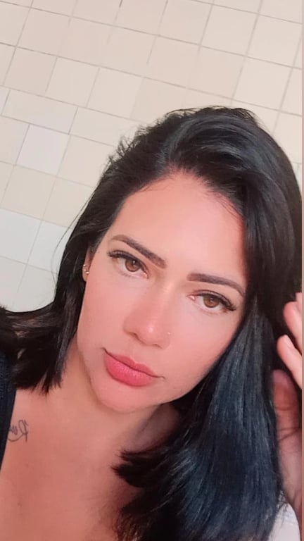 Dany Souza Massoterapeuta - Massagem Tântrica e Naturalista Massagem sensual em