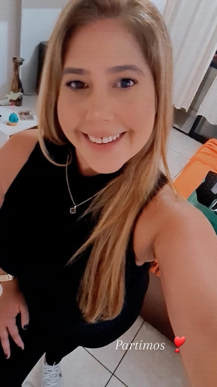 Alessandra massoterapeuta venha desfrutar e rlx momento inesquecível !