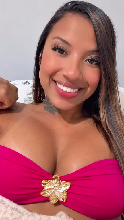 Mia uma experiencia acolhedora, tranquila e profissional Massagem sensual em