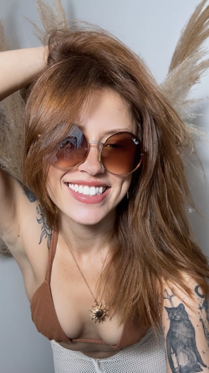 Marcela, massoterapeuta focada no seu prazer.