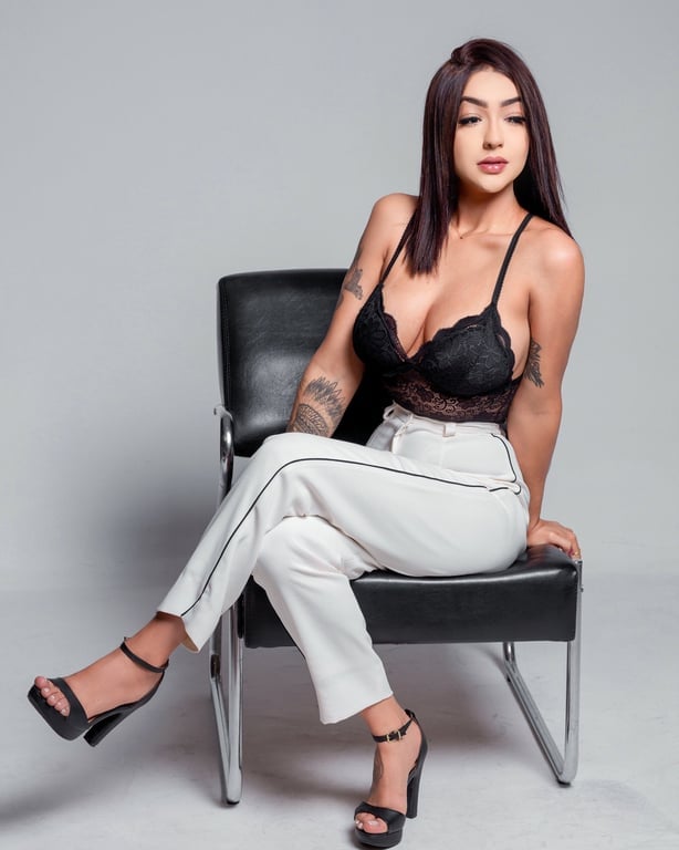 Nathália - Massagem - atendimento completo