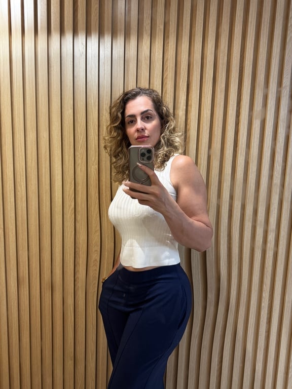 Cristina Samyra Condutora do Caminho do Êxtase e da Arte Tântrica 