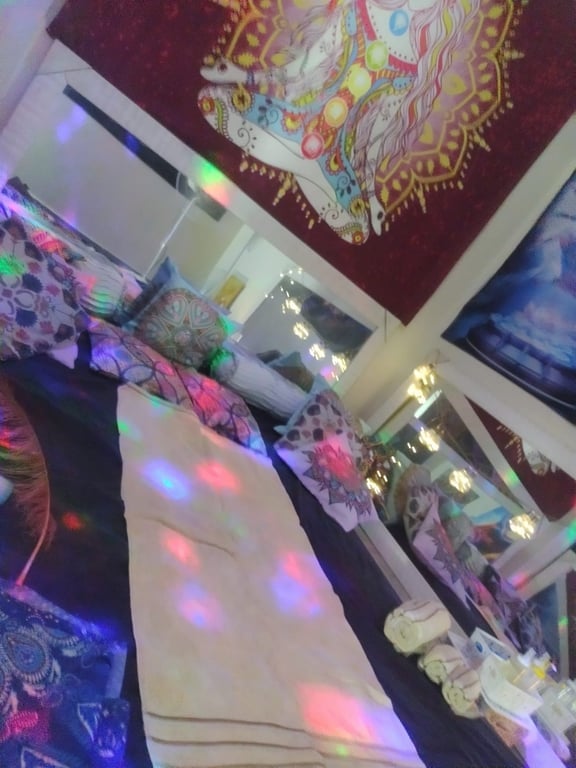 Val Araújo Nuru e Massagem Tântrica para Homem Massagem sensual em