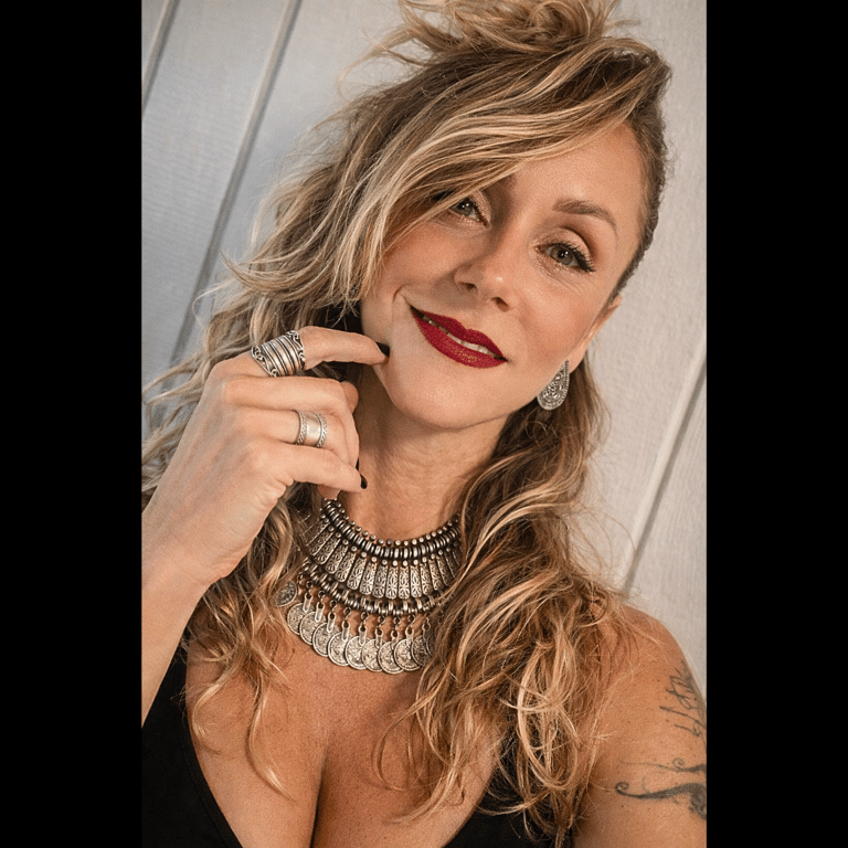 Maya Rajni Massoterapeuta Tântrica