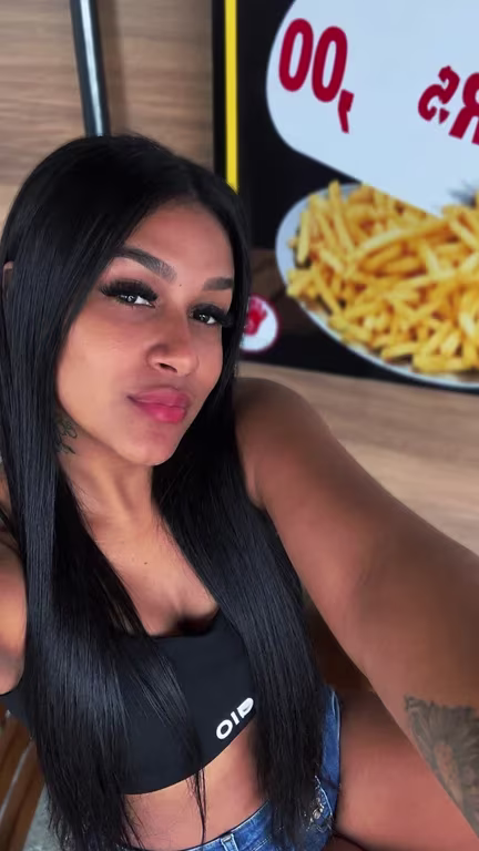 Mari ~ atendimento no meu flat , venha se permitir uma conexão unica Massagem sensual em