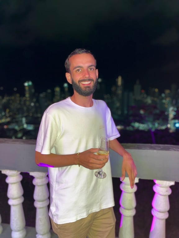 Henrique Terapeuta - Facilitador Tântrico e desenvolvimento corporal.