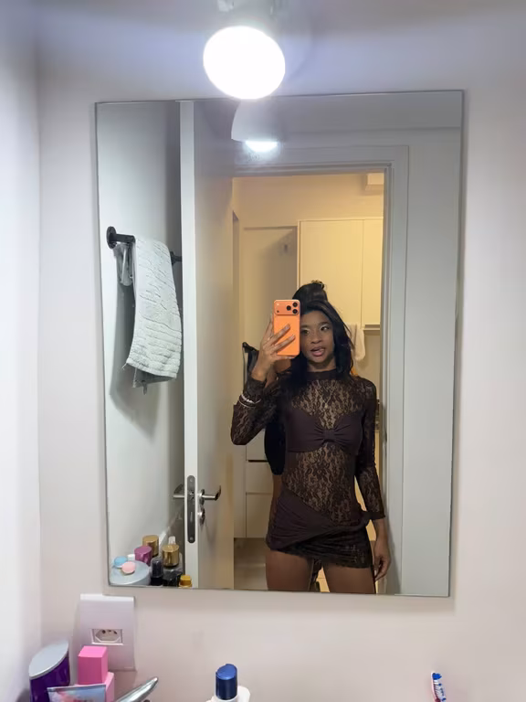 Mari | Terapeuta doce e envolvente. Te trazendo muita sensualidade. Massagem em