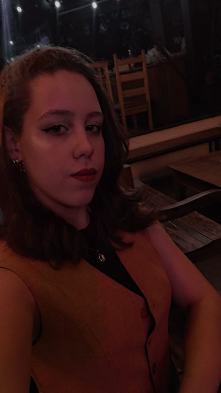 TERAPEUTA Ellia- O seu momento de prazer tântrico.