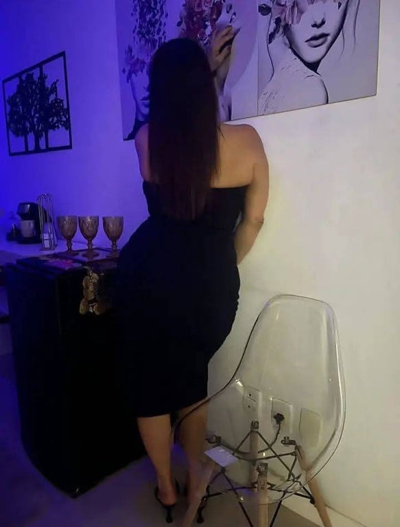 Karla - Massagem relaxante e Tântrica 