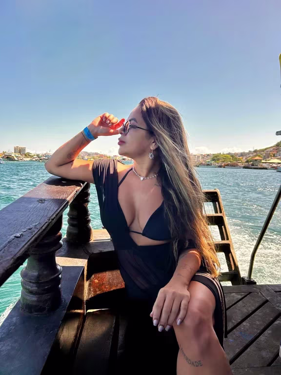 Larissa martins Massagem