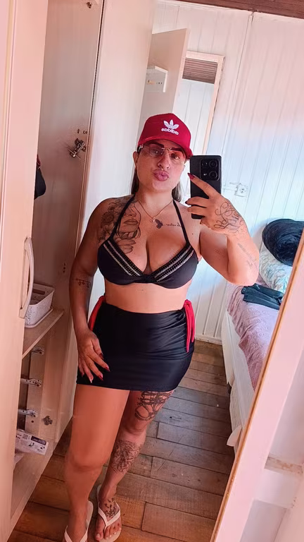 Massagem relaxante e nuru com um toque a mais