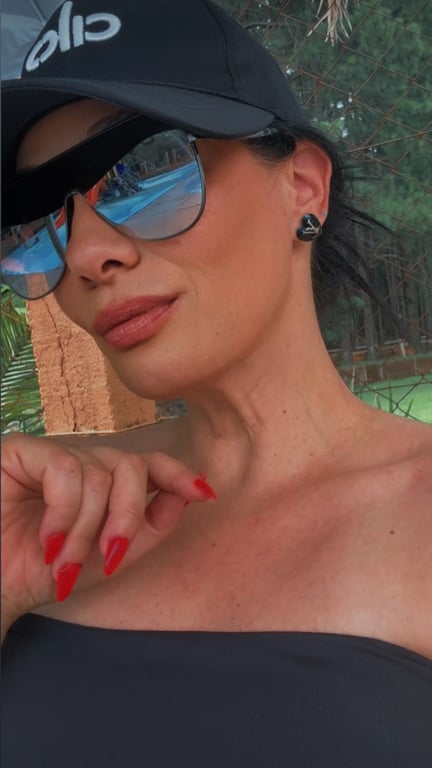 Sônia Braga - massagens sensual, relaxante e tântrica.