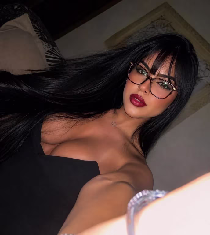 Luna | Massagem Sensual e Relaxante – Toque de Bem Estar e Prazer