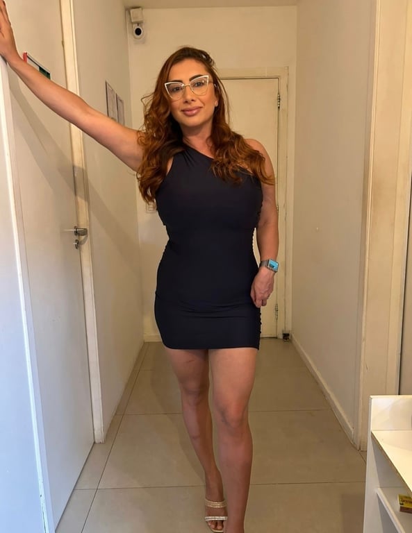 Julia Massagem tântrica em