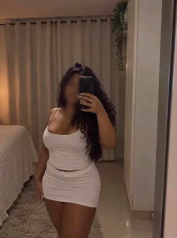 Kyara Santiago| Massagem relaxante, Nuru, tântrica e outras. Massagem